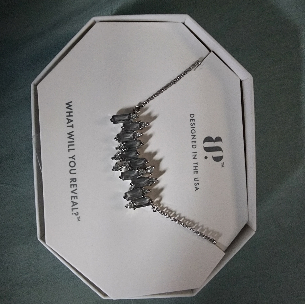 Elegant Silver Necklace